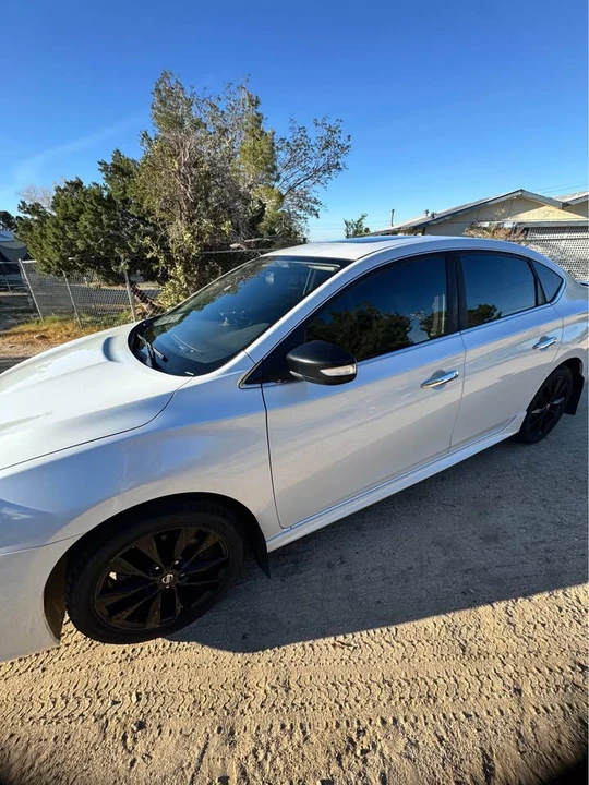 2017 Nissan Sentra 7th Gen - Image 18 of 19
