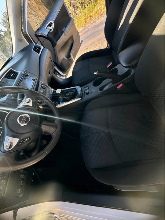 2017 Nissan Sentra 7th Gen - Image 5 of 19