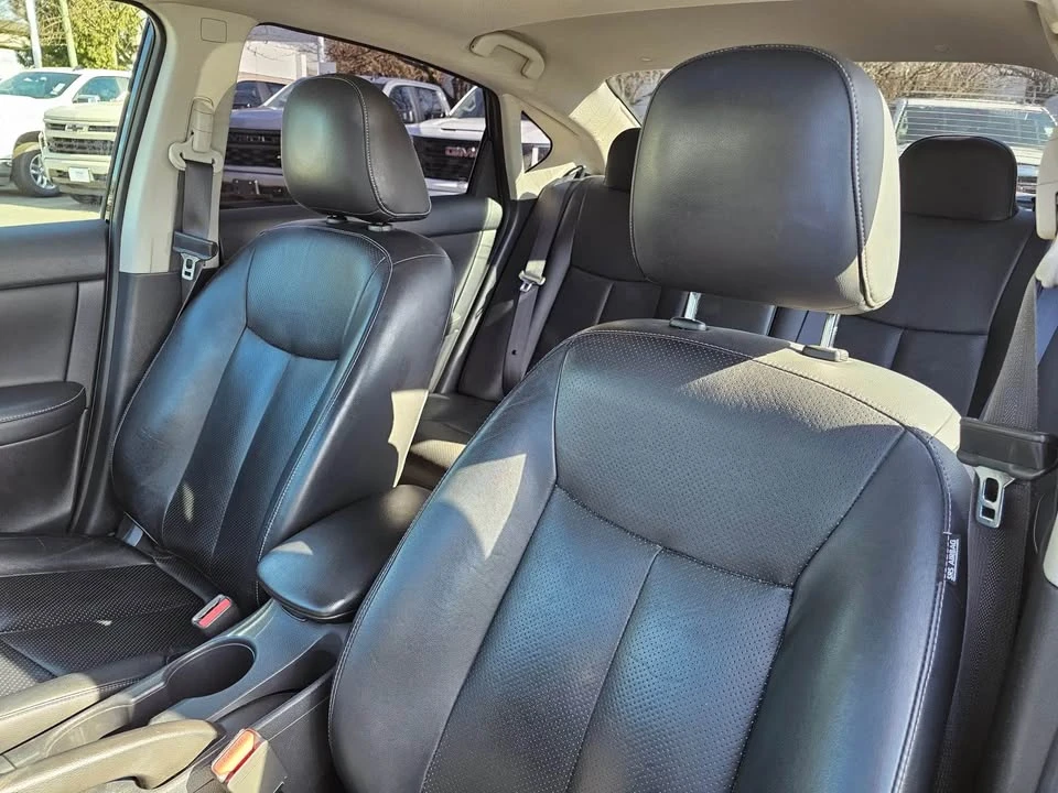 2017 Nissan Sentra 7th Gen - Image 7 of 15