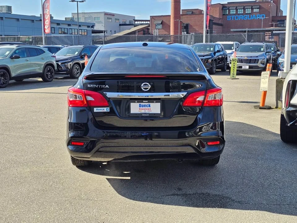 2017 Nissan Sentra 7th Gen - Image 14 of 15