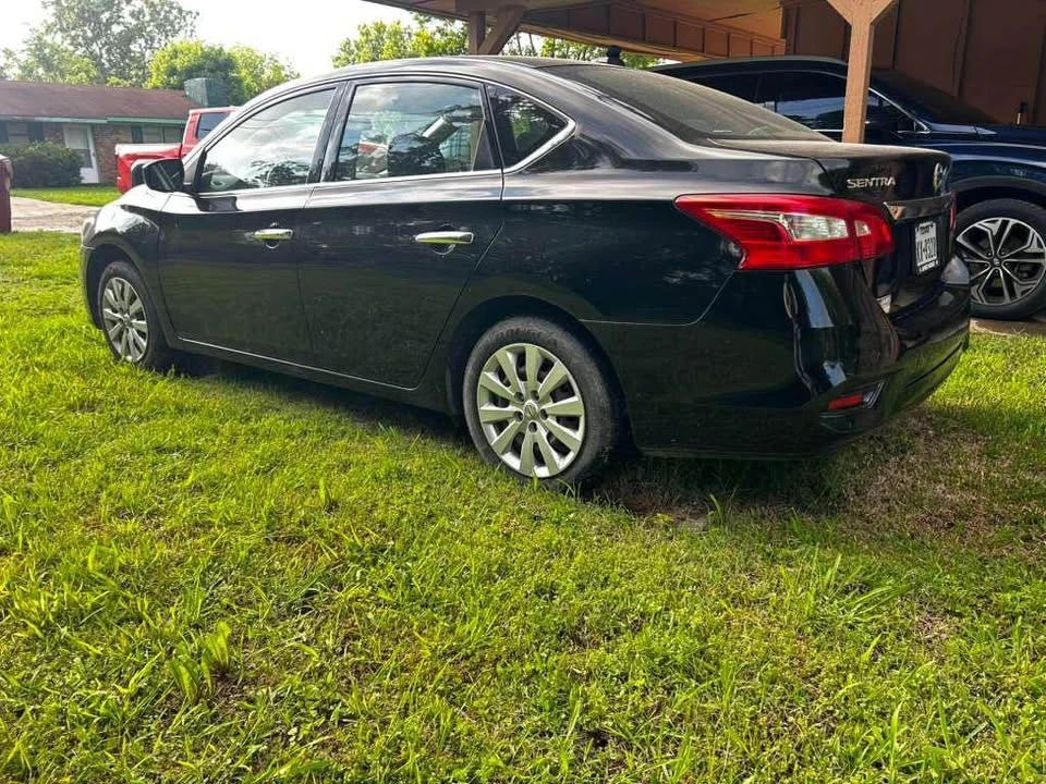 2017 Nissan Sentra 7th Gen - Image 2 of 5
