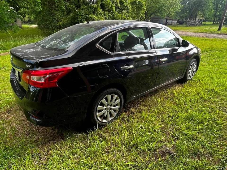 2017 Nissan Sentra 7th Gen - Image 4 of 5