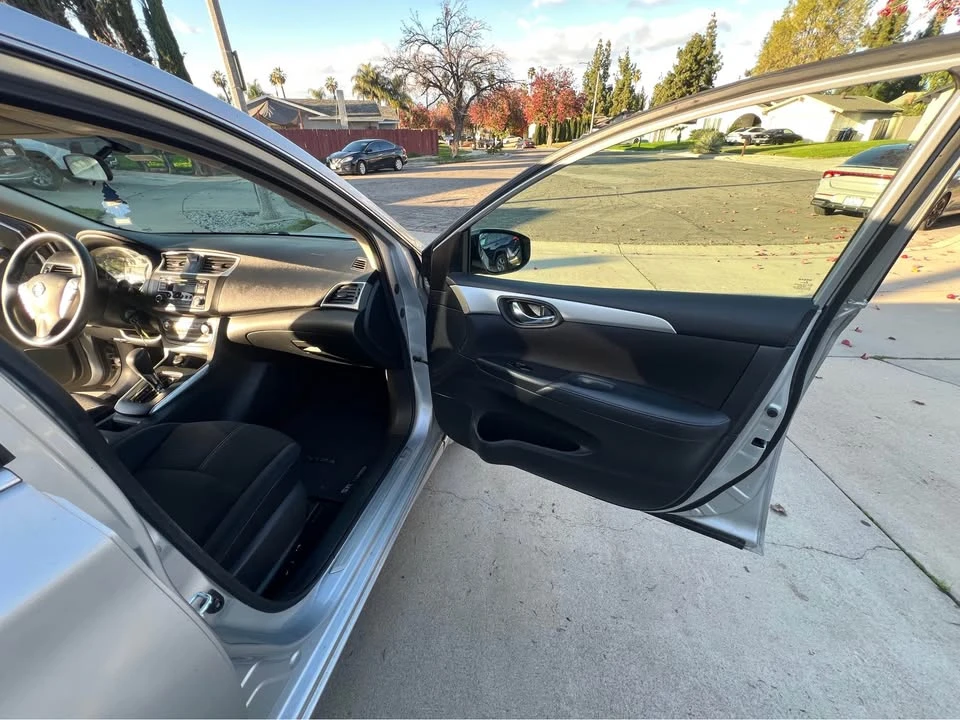 2017 Nissan Sentra 7th Gen - Image 17 of 20