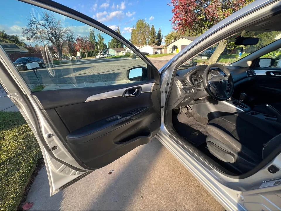 2017 Nissan Sentra 7th Gen - Image 14 of 20
