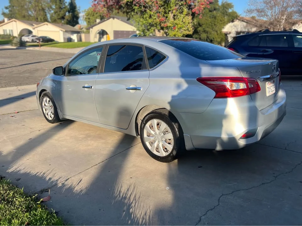 2017 Nissan Sentra 7th Gen - Image 9 of 20