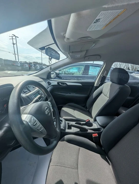 2017 Nissan Sentra 7th Gen - Image 7 of 8