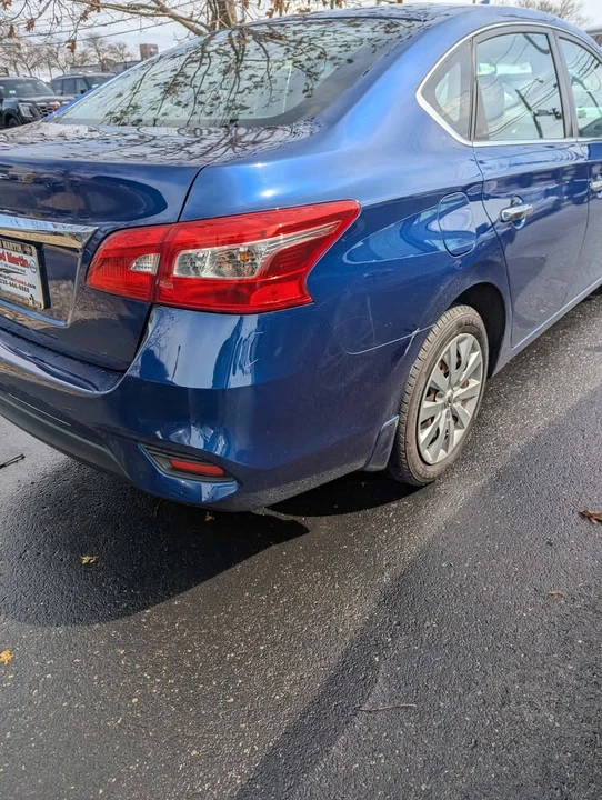 2017 Nissan Sentra 7th Gen - Image 4 of 8