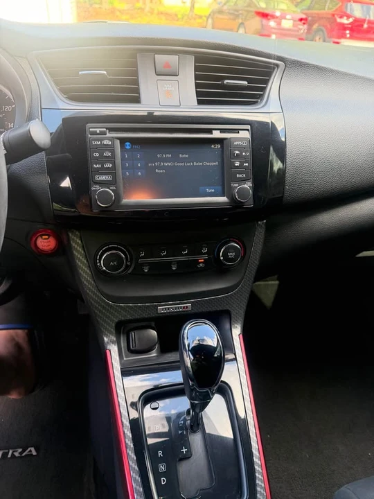 2017 Nissan Sentra 7th Gen - Image 9 of 10