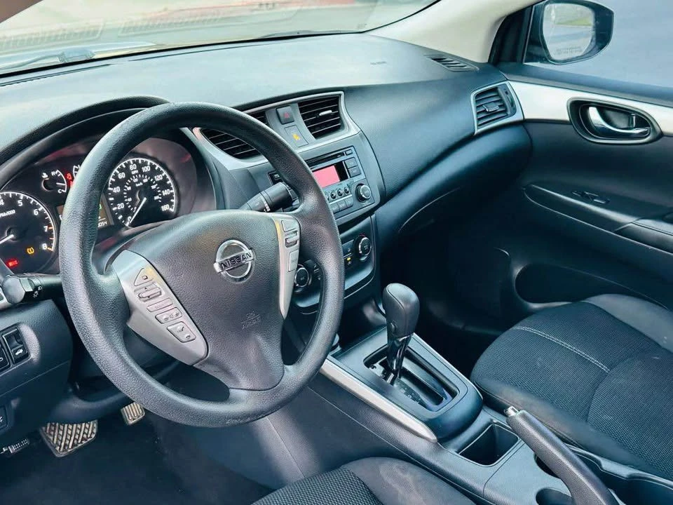 2017 Nissan Sentra 7th Gen - Image 5 of 11