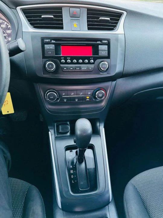 2017 Nissan Sentra 7th Gen - Image 8 of 11