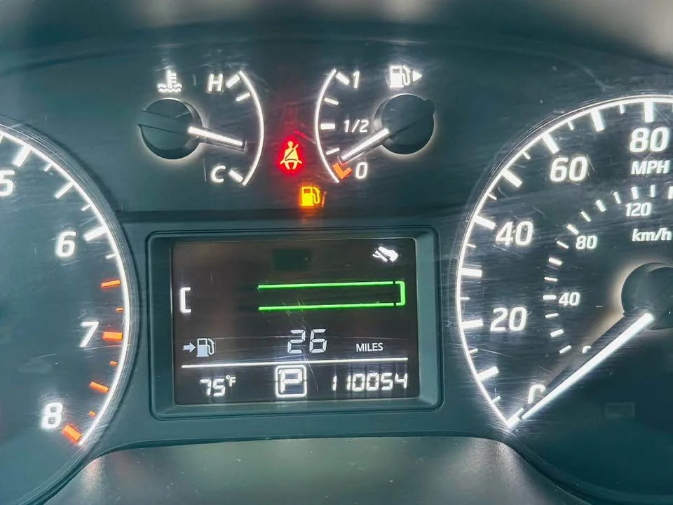 2017 Nissan Sentra 7th Gen - Image 9 of 11