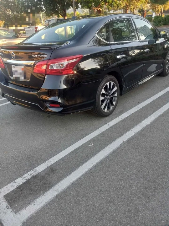 2017 Nissan Sentra 7th Gen - Image 2 of 4