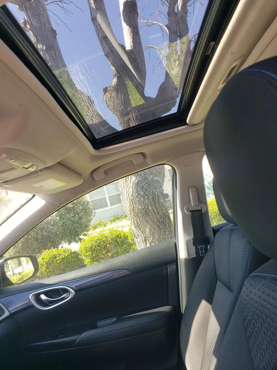 2017 Nissan Sentra 7th Gen - Image 4 of 6