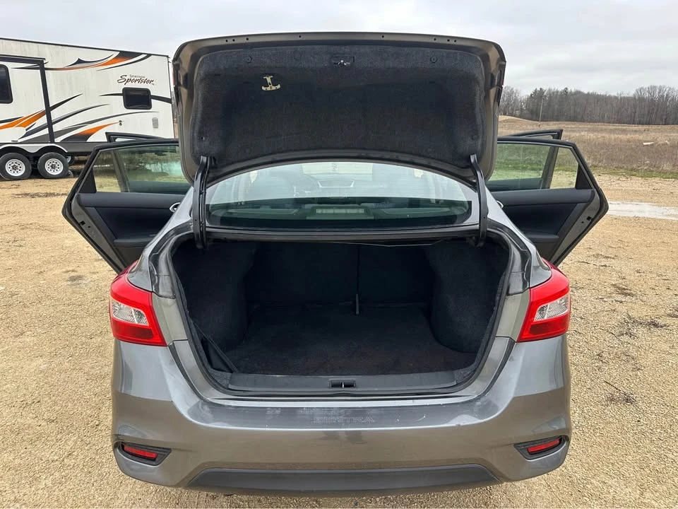 2017 Nissan Sentra 7th Gen - Image 15 of 21