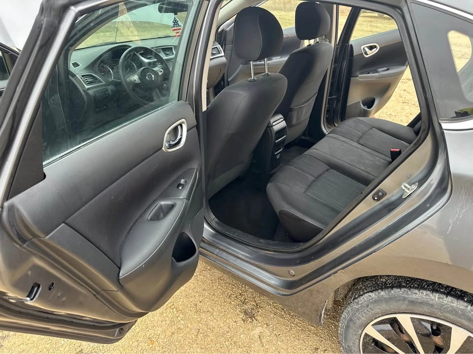 2017 Nissan Sentra 7th Gen - Image 12 of 21