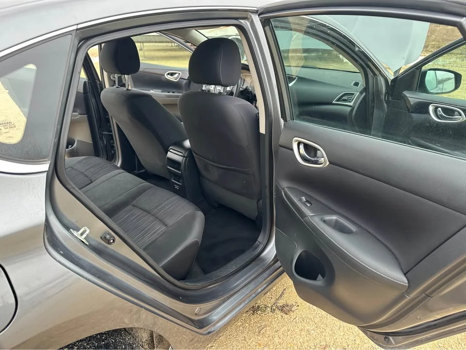 2017 Nissan Sentra 7th Gen - Image 14 of 21