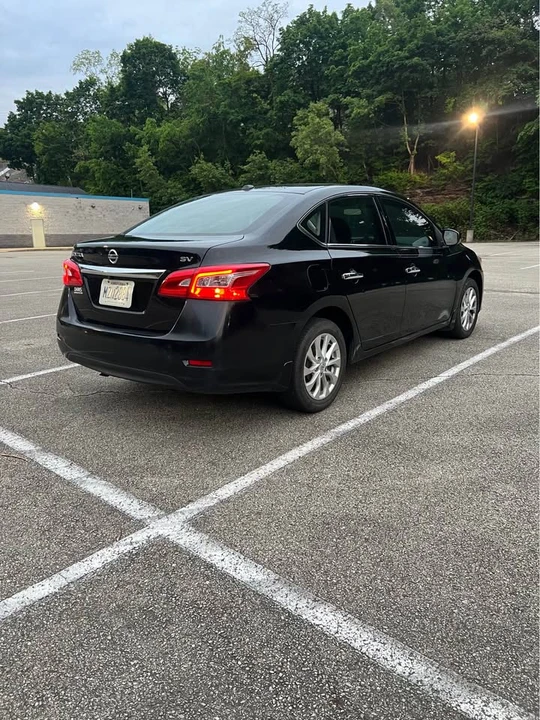 2017 Nissan Sentra 7th Gen - Image 6 of 10