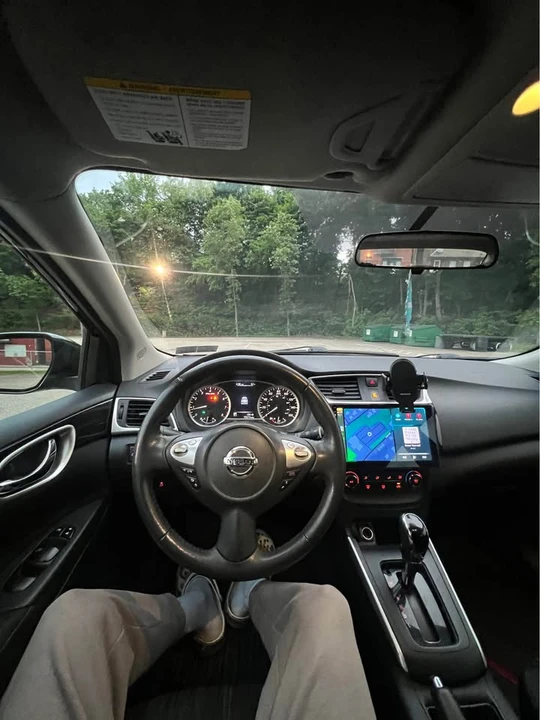 2017 Nissan Sentra 7th Gen - Image 8 of 10