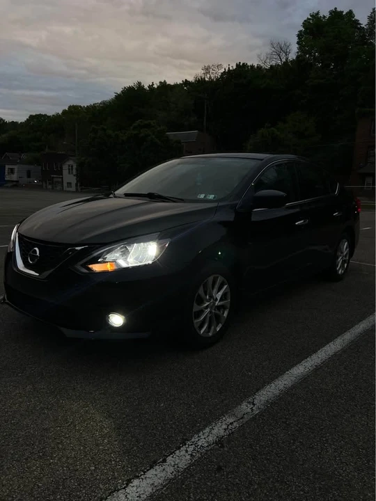 2017 Nissan Sentra 7th Gen - Image 3 of 10
