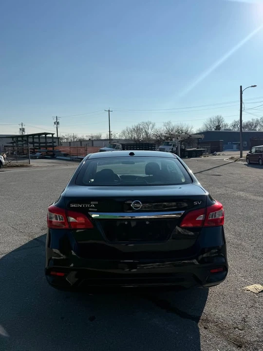 2017 Nissan Sentra 7th Gen - Image 5 of 11