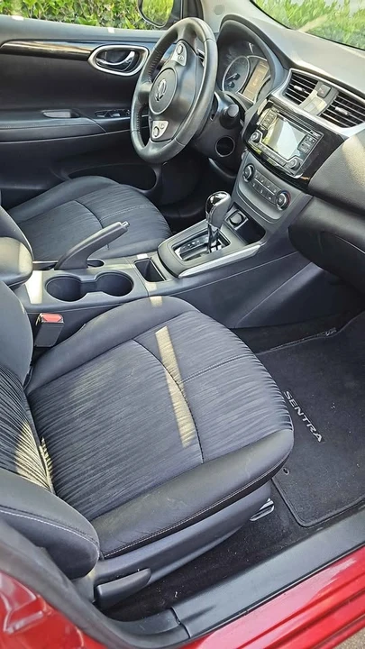 2017 Nissan Sentra 7th Gen - Image 15 of 20