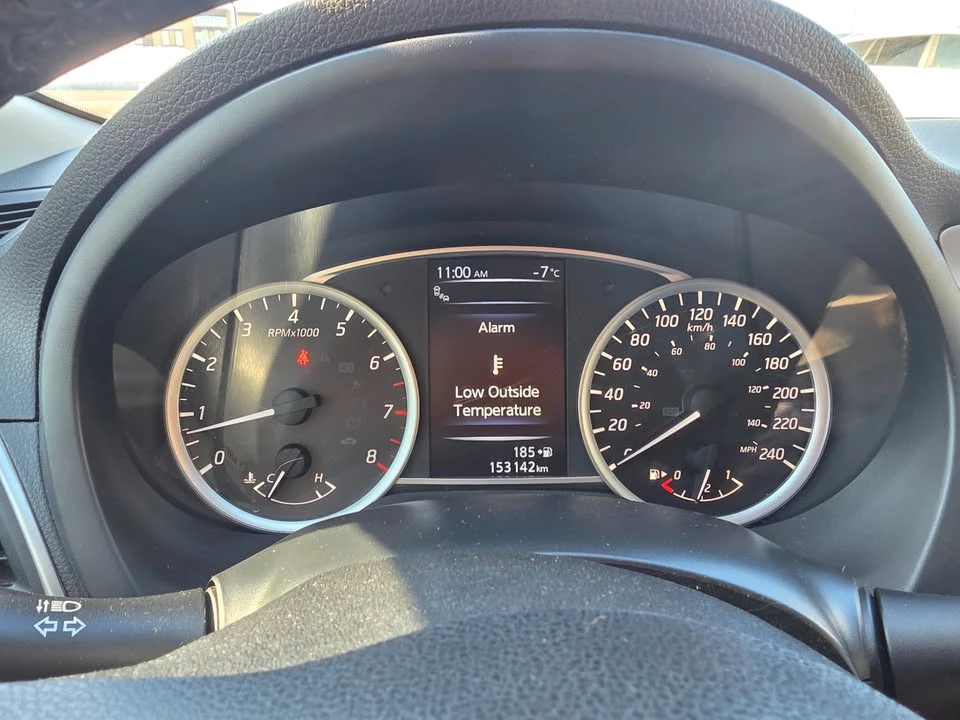 2017 Nissan Sentra 7th Gen - Image 14 of 18