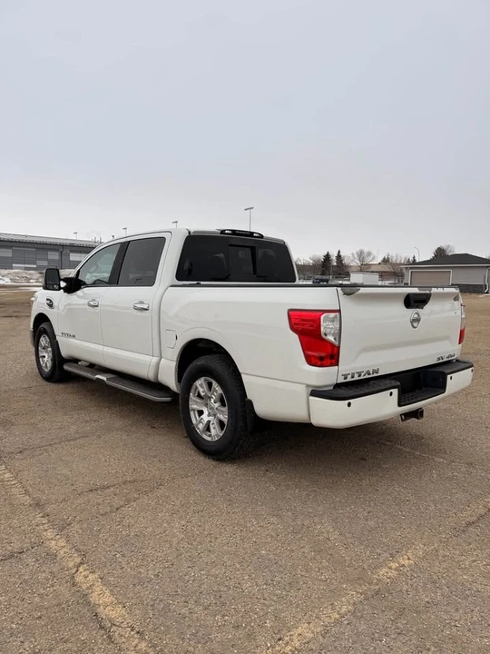2017 Nissan Titan 2nd Gen - Image 5 of 14