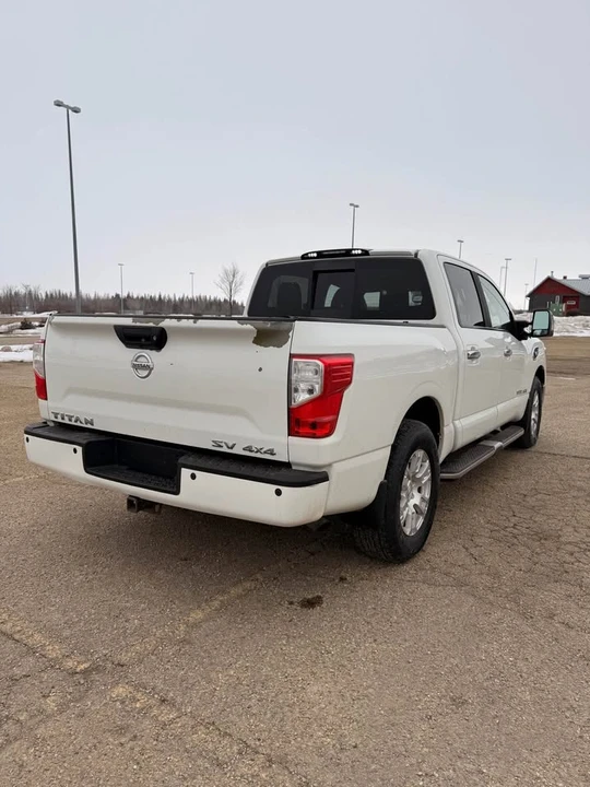 2017 Nissan Titan 2nd Gen - Image 7 of 14