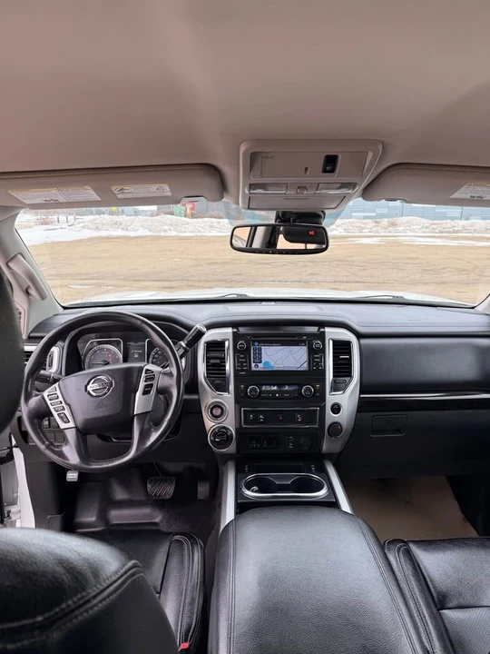 2017 Nissan Titan 2nd Gen - Image 9 of 14
