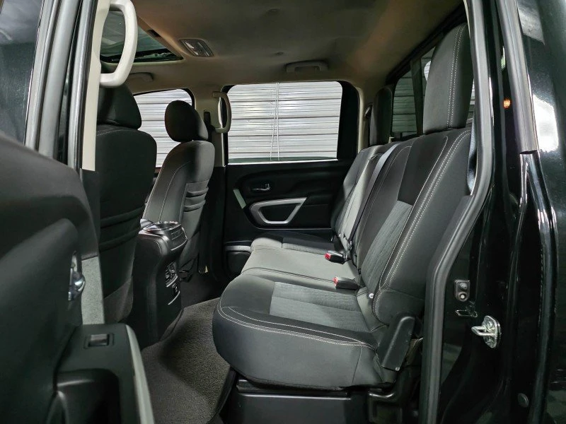 2017 Nissan Titan 2nd Gen - Image 12 of 18