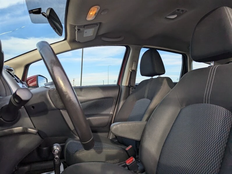 2017 Nissan Versa - Image 10 of 14