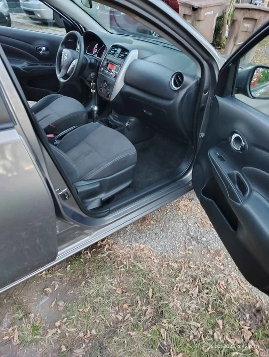 2017 Nissan Versa - Image 5 of 12