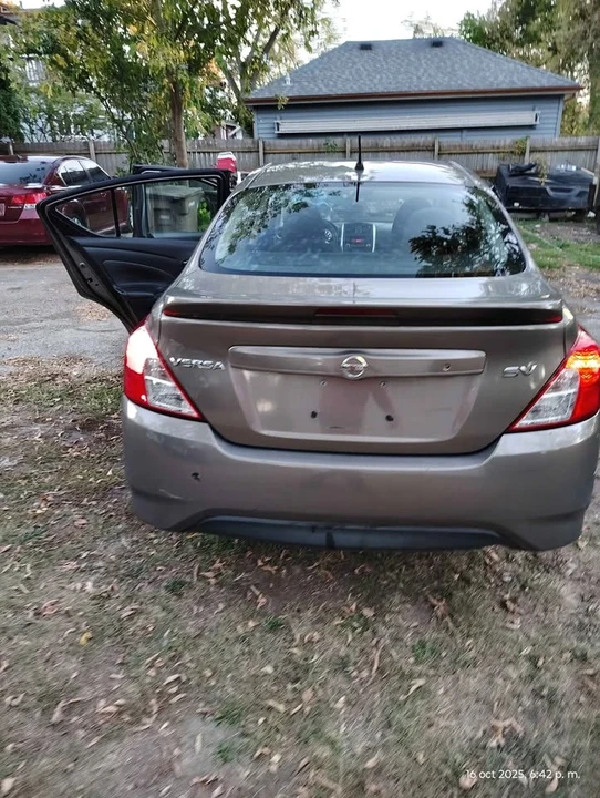 2017 Nissan Versa - Image 6 of 12