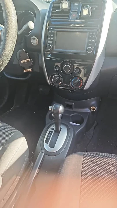 2017 Nissan Versa - Image 4 of 6