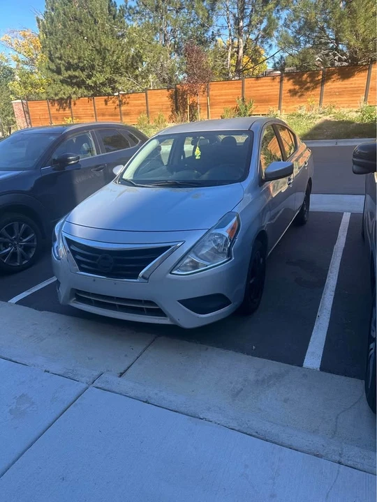 2017 Nissan Versa - Image 5 of 5