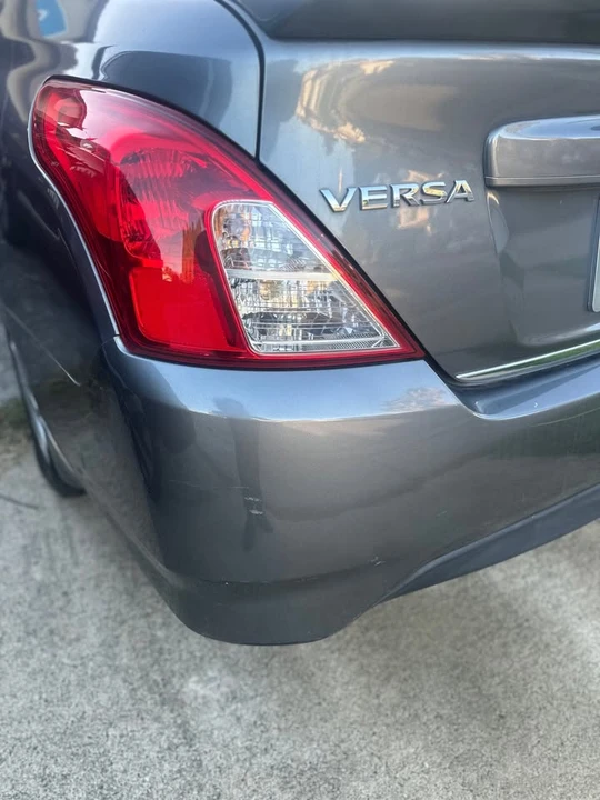2017 Nissan Versa - Image 9 of 14
