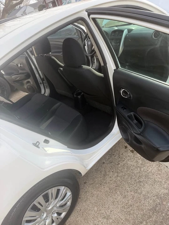 2017 Nissan Versa - Image 5 of 18