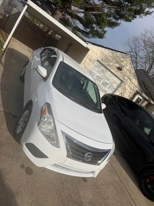 2017 Nissan Versa - Image 2 of 18