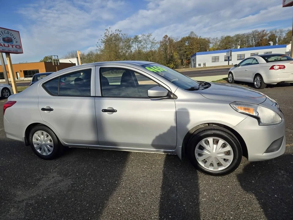 2017 Nissan Versa - Image 6 of 15