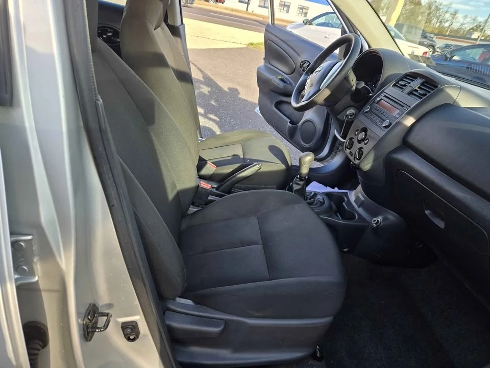 2017 Nissan Versa - Image 8 of 15