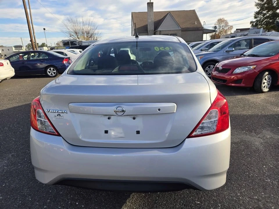 2017 Nissan Versa - Image 5 of 15