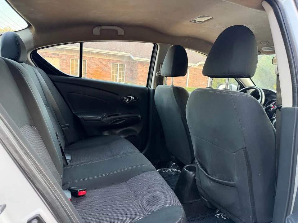 2017 Nissan Versa - Image 9 of 12