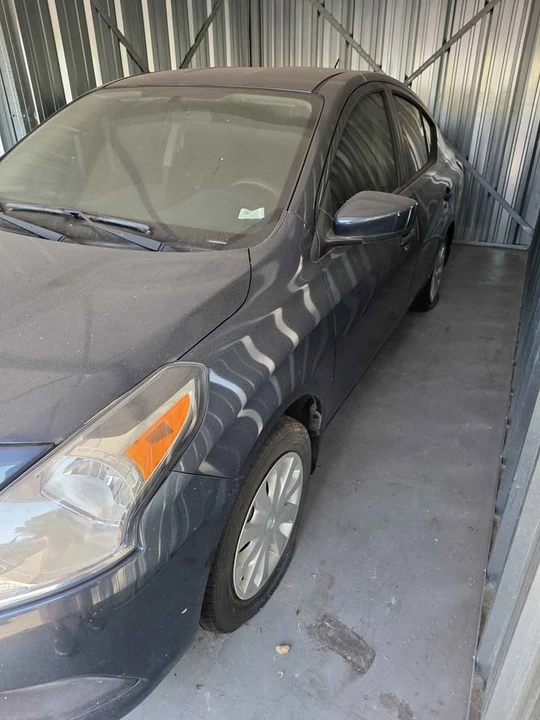 2017 Nissan Versa - Image 10 of 12