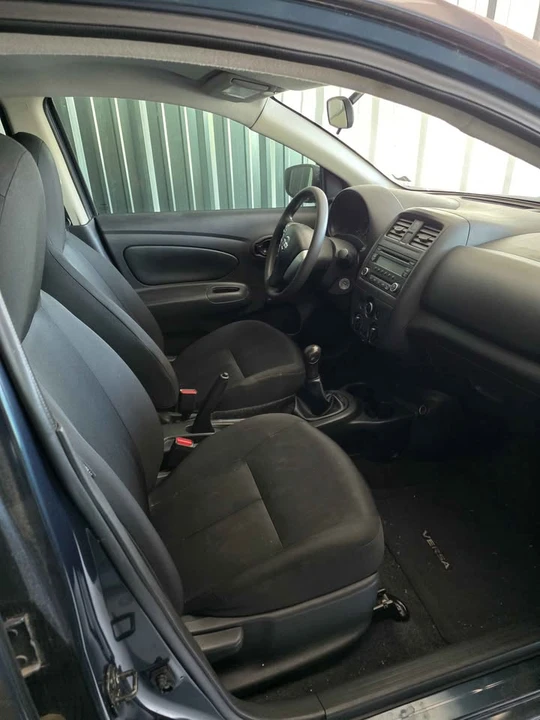 2017 Nissan Versa - Image 5 of 12