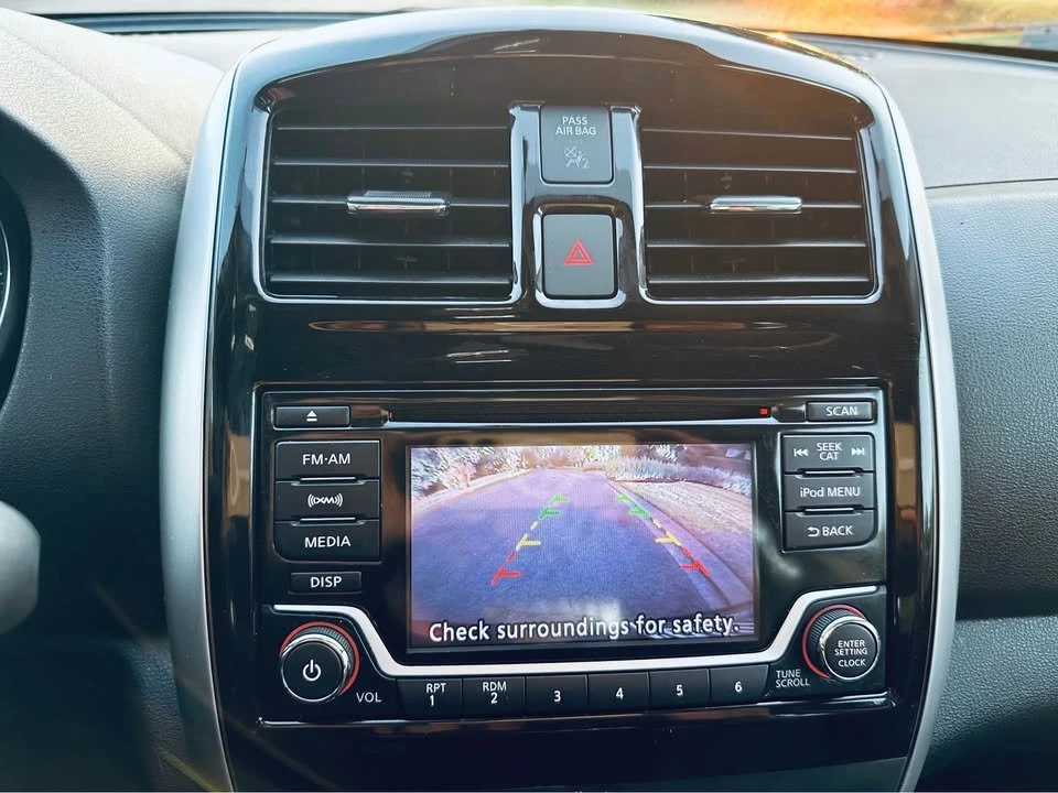2017 Nissan Versa - Image 10 of 12