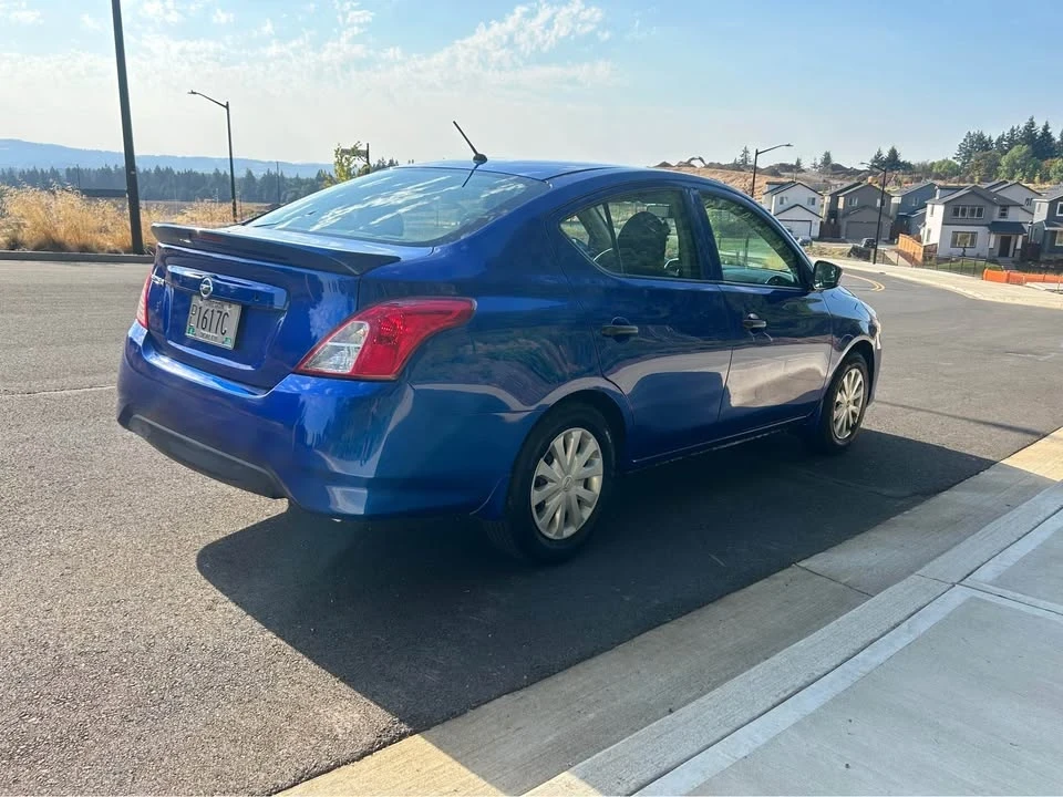 2017 Nissan Versa - Image 6 of 12