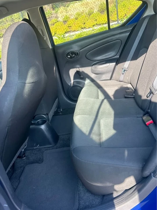 2017 Nissan Versa - Image 10 of 12