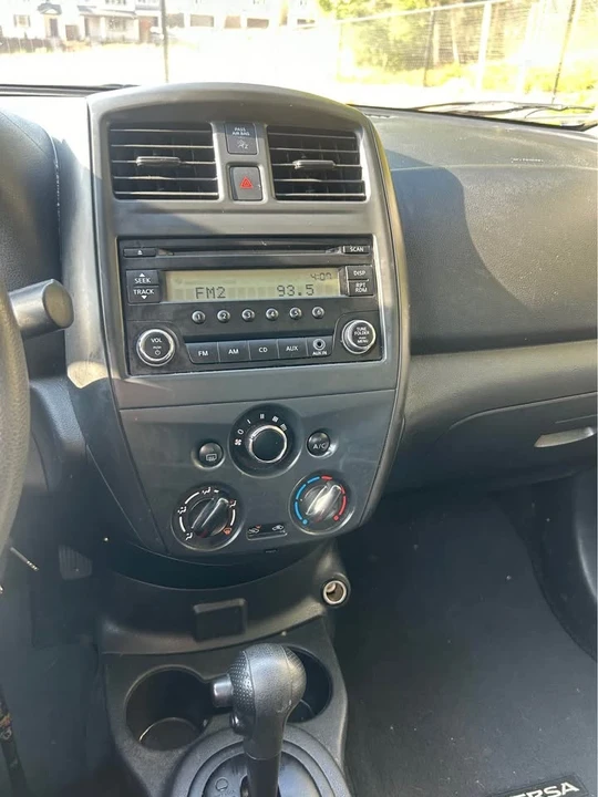 2017 Nissan Versa - Image 9 of 12