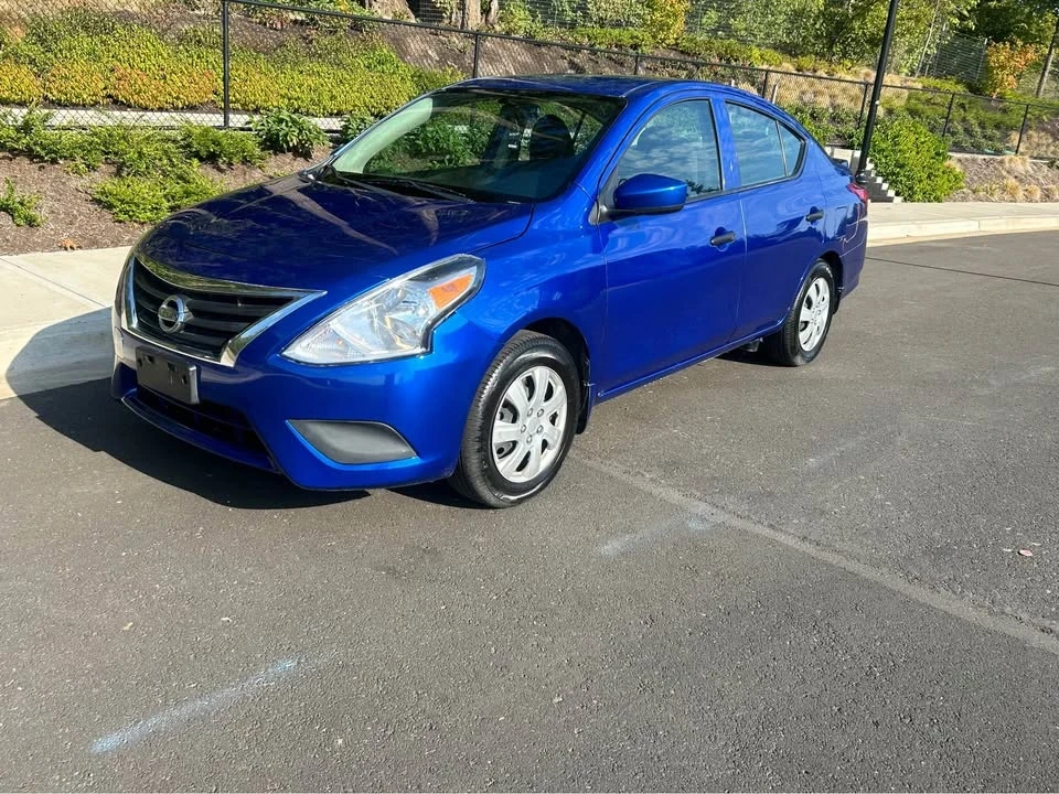 2017 Nissan Versa - Image 5 of 12