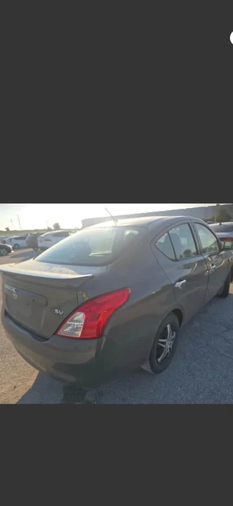 2017 Nissan Versa - Image 6 of 6